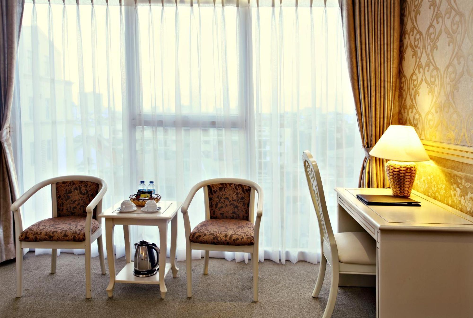 Golden Crown Hotel Cidade de Ho Chi Minh Quarto foto